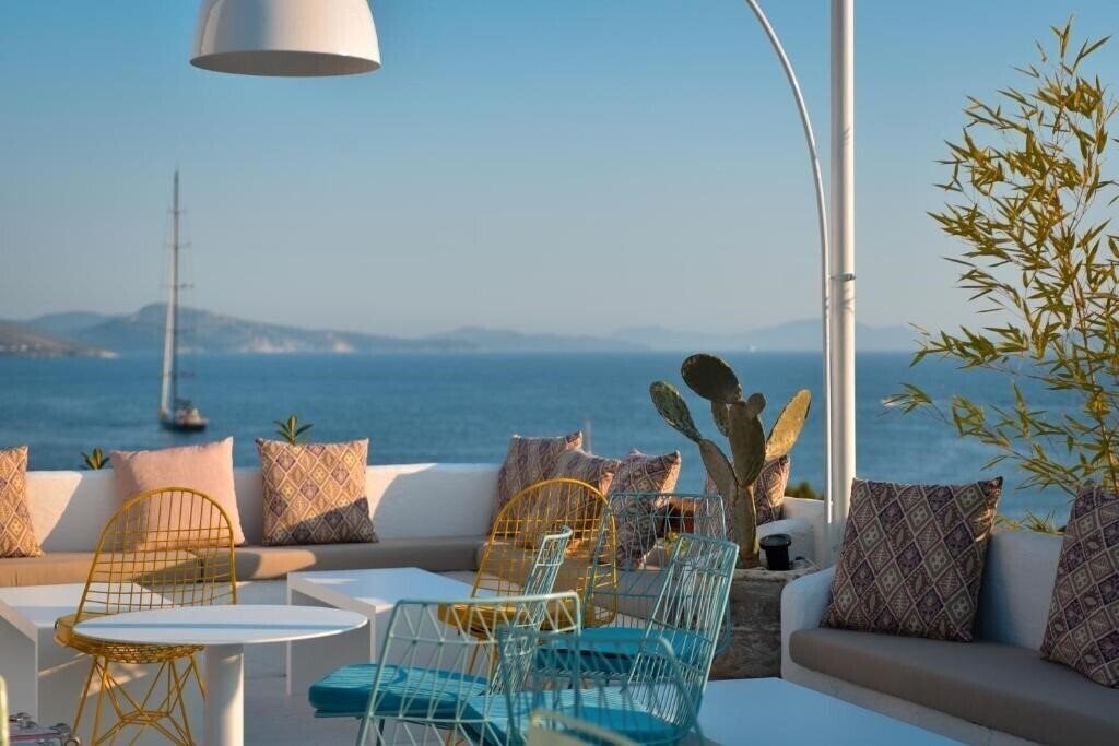 Отель Illyrian Boutique Hotel 4*