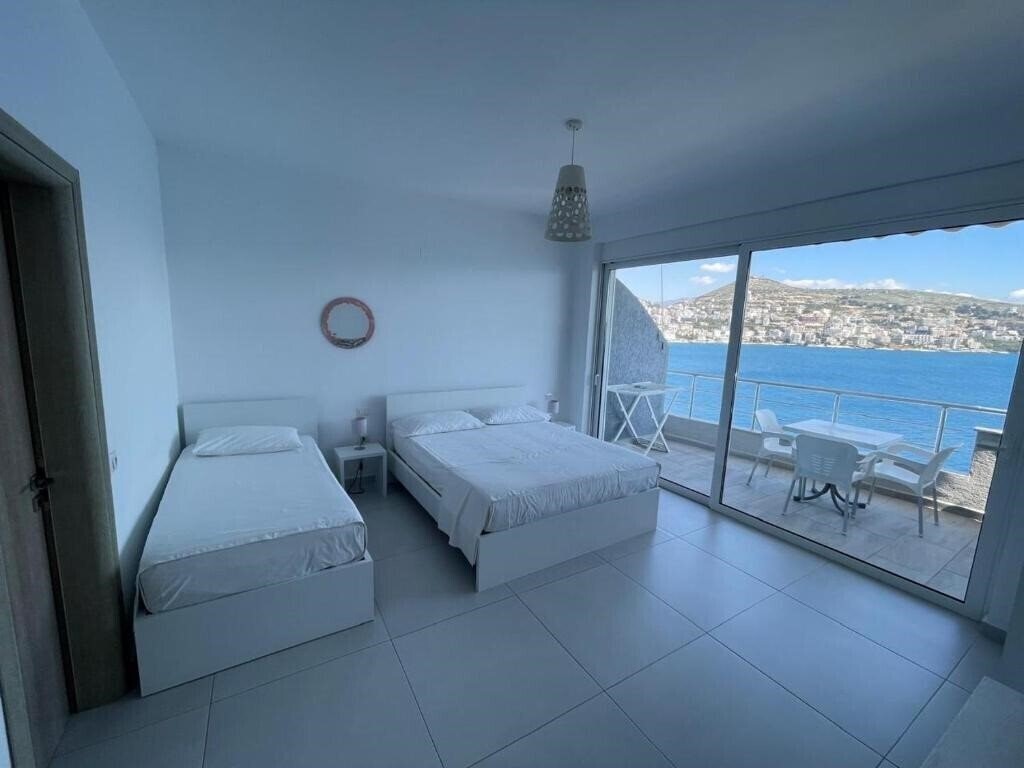 Отель Kristina Bellavista B&B 4*