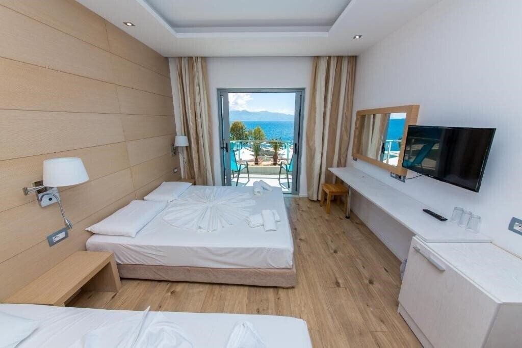 Фото Saranda Palace 4*