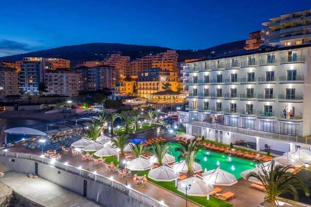 Фотографія Saranda Palace 4*