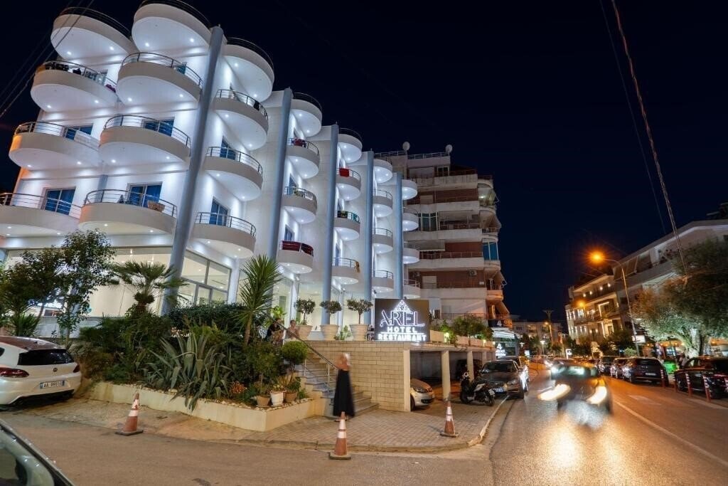 Готель Arel Hotel 4*