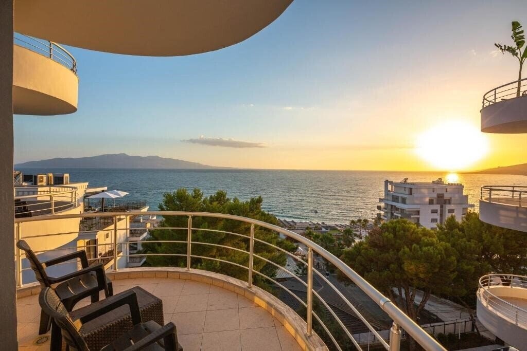 Зображення Hotel Sea Breeze 3*
