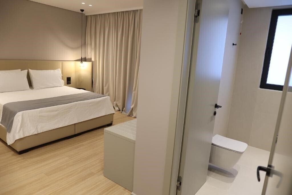 Фотографія Yacht Premium Hotel 4*