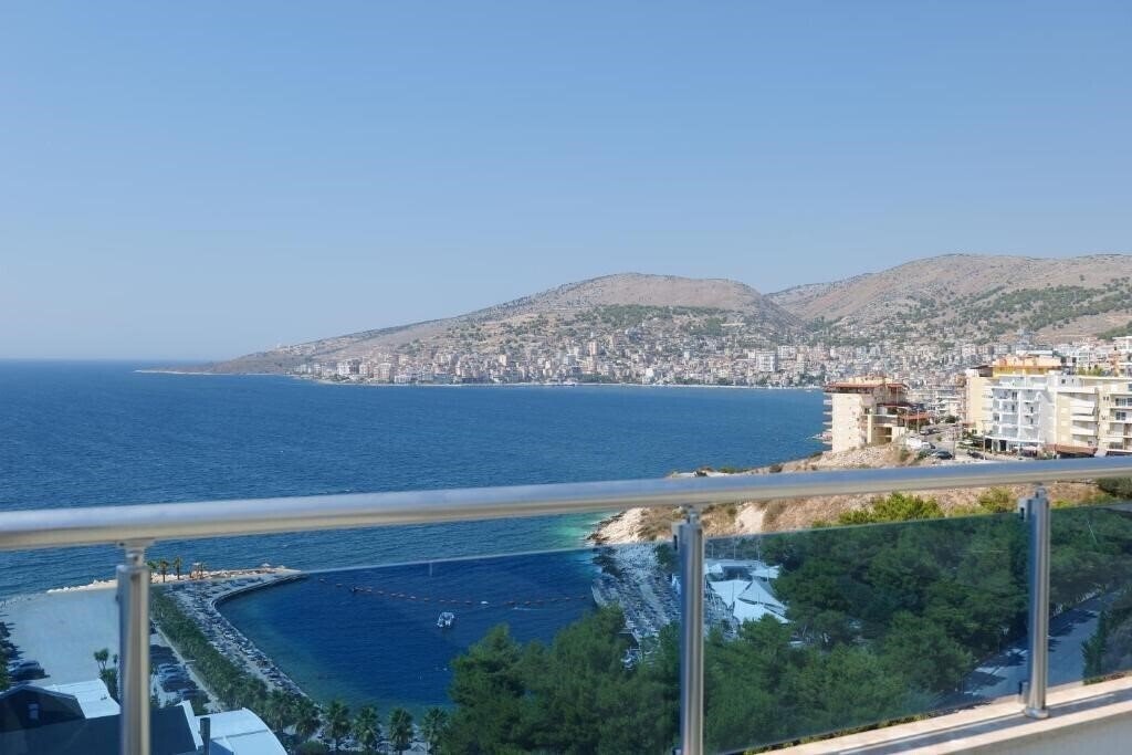 Готель Hotel Bella Vista 3*