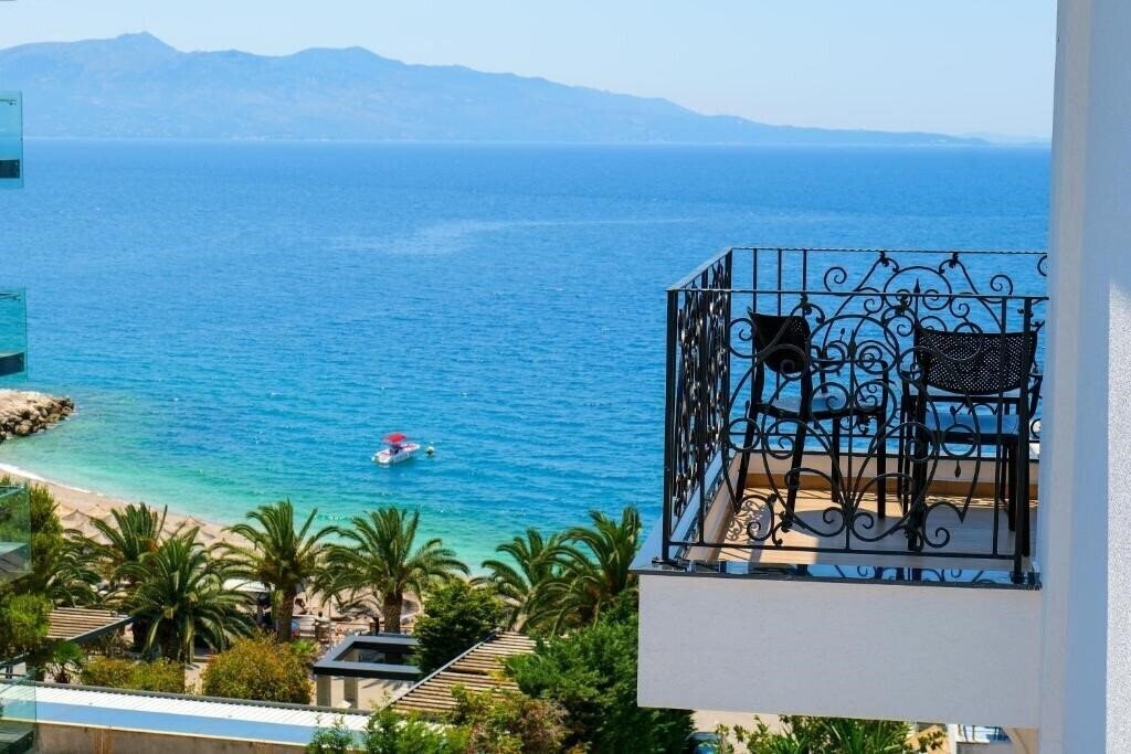 Готель Seawave Hotel 3*