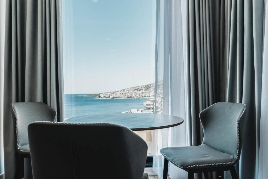 Изображение Boe Luxury Hotel 4*