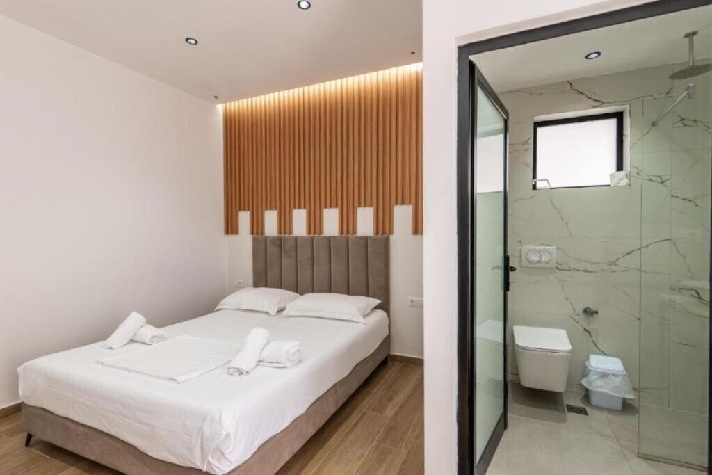 Фото Azure Bay Resort 3*