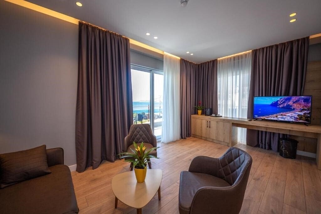 Фото Azure Inn Hotel 4*