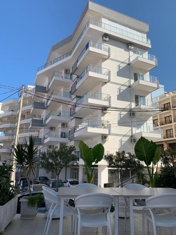 Отель Oceanic Luxury Apartments 4*