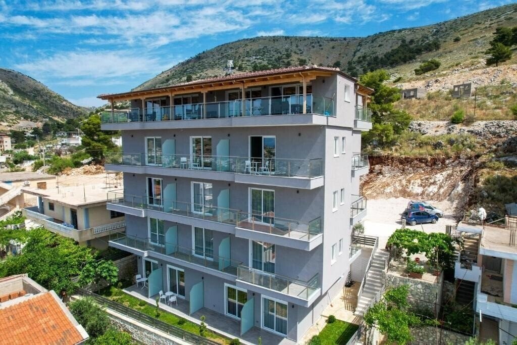 Отель Angel Saranda Palace 3*