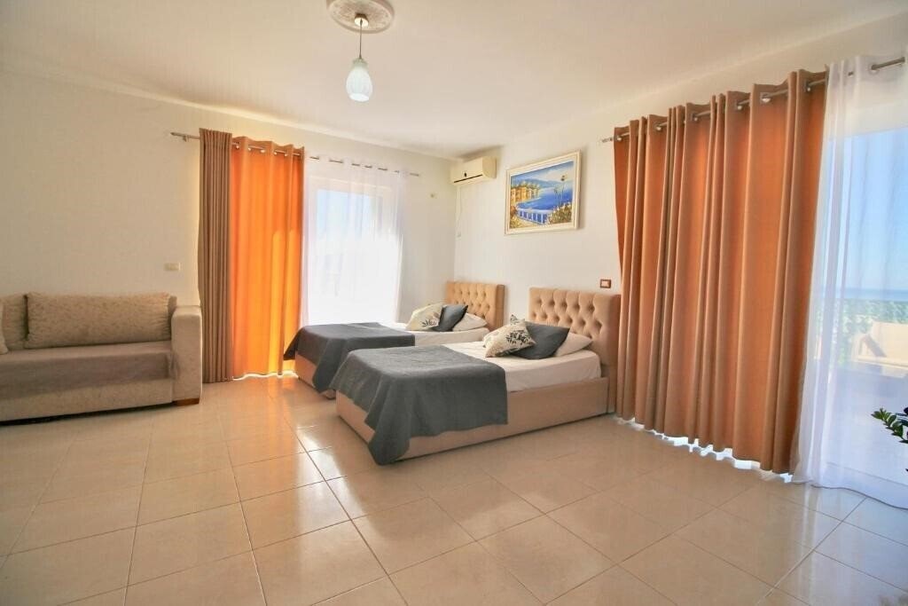 Зображення AR Apartments by Saranda Hotel 3*