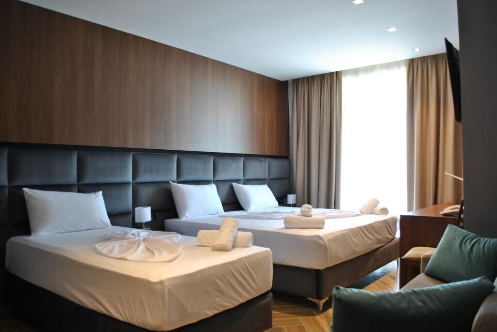 Изображение Twin Towers Hotel 4*