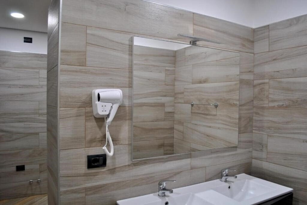 Картинка Twin Towers Hotel 4*