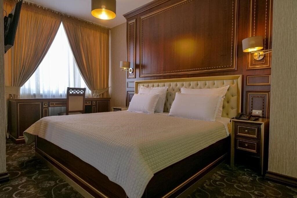 Готель Hotel Rozafa 4*