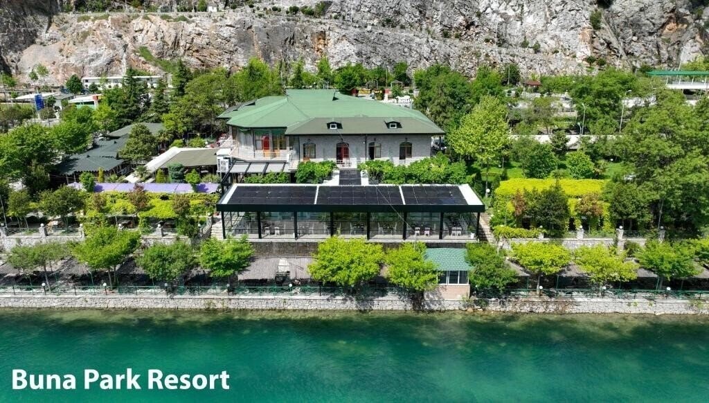 Готель Buna Park Hotel 3*