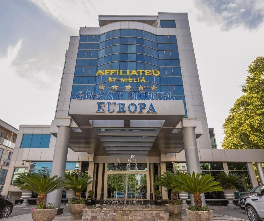 Отель Grand Hotel Europa 5*