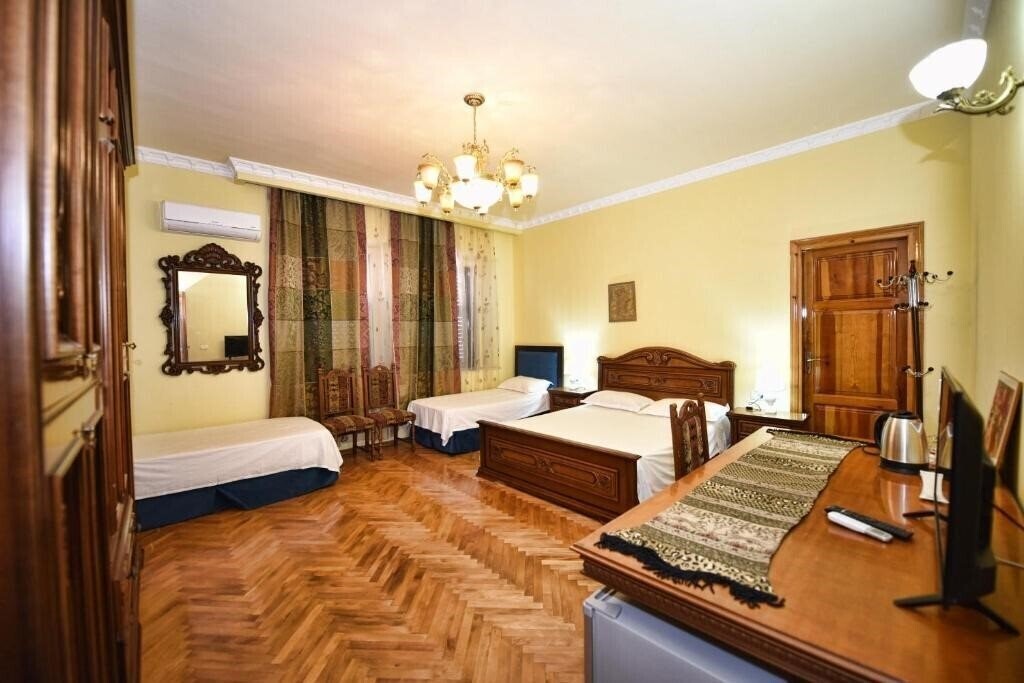 Фото Rose Garden Hotel 3*