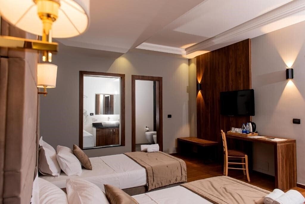 Фото Rafaelo Executive Hotel 5*