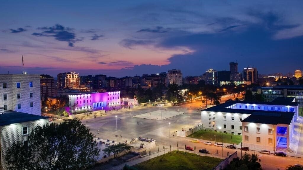 Фотографія MAK Albania Hotel (ex. Sheraton Tirana Hotel, Mak Albania) 5*