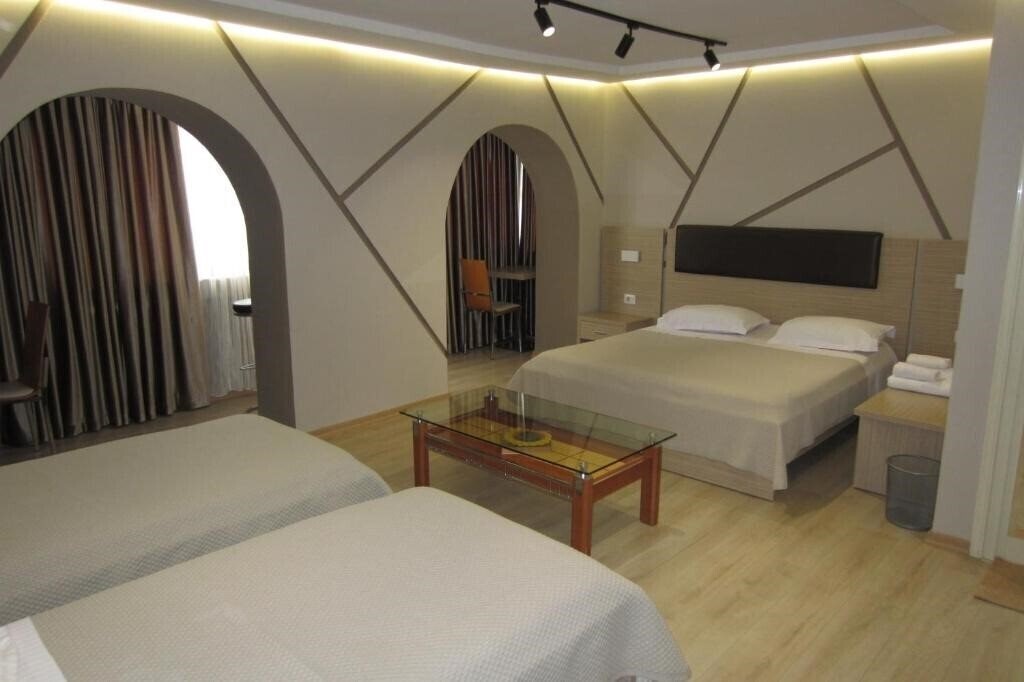 Фото Freddy'S Hotel 3*