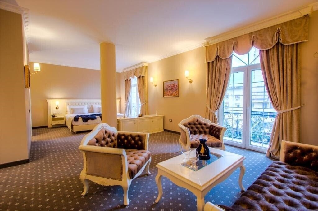 Фото Lot Boutique Hotel 4*