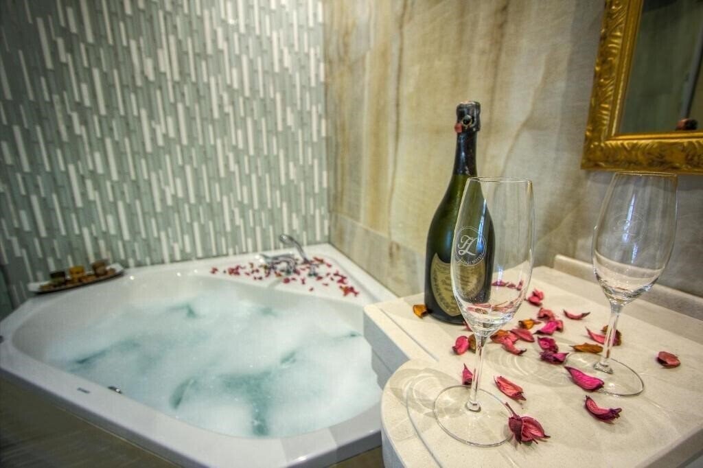 Фотография Lot Boutique Hotel 4*