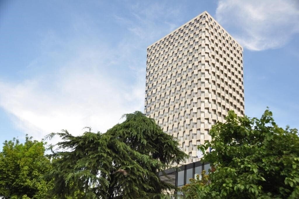 Готель Plaza Tirana 5*