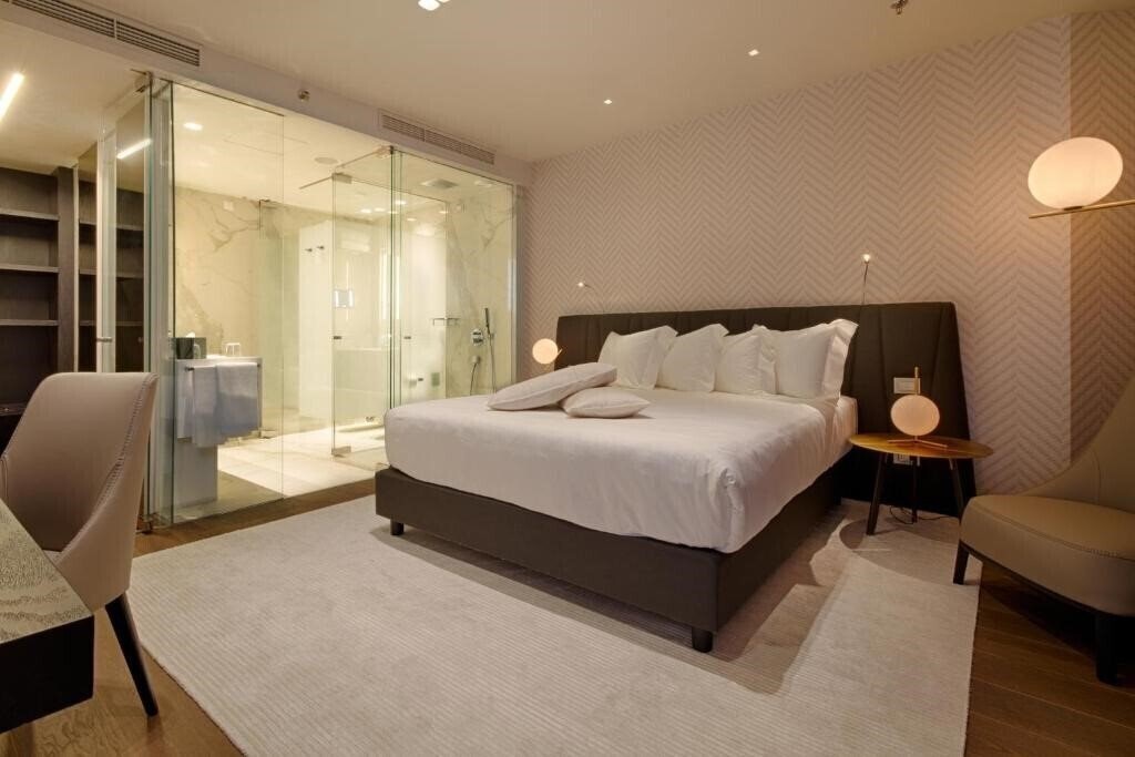 Картинка Plaza Tirana 5*