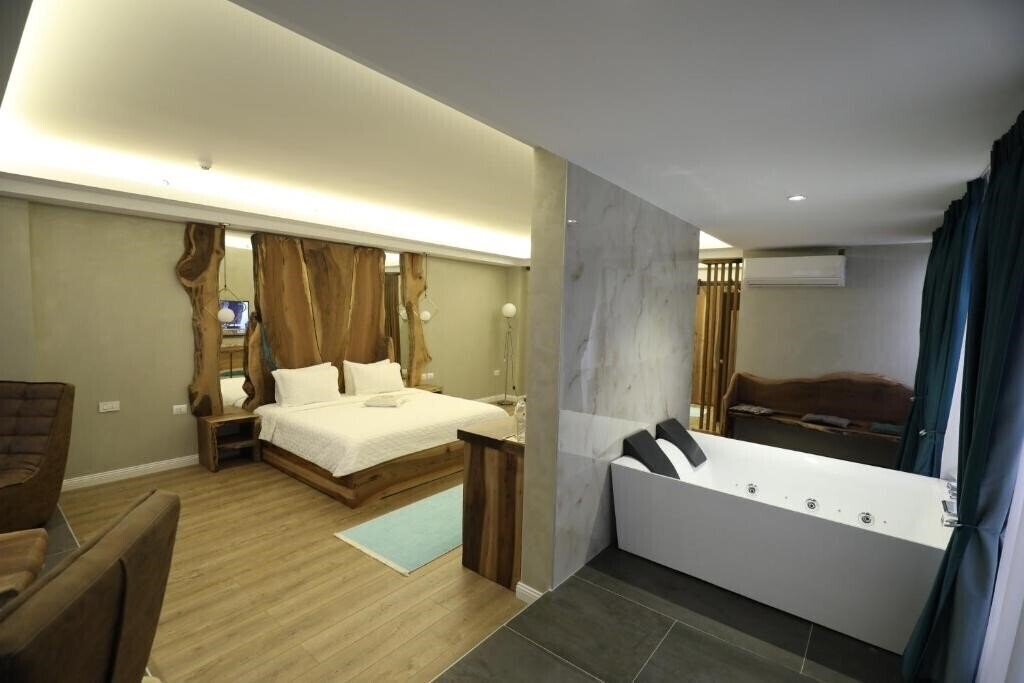 Фотографія Hotel 1 Maji (ex. 1 May) 3*