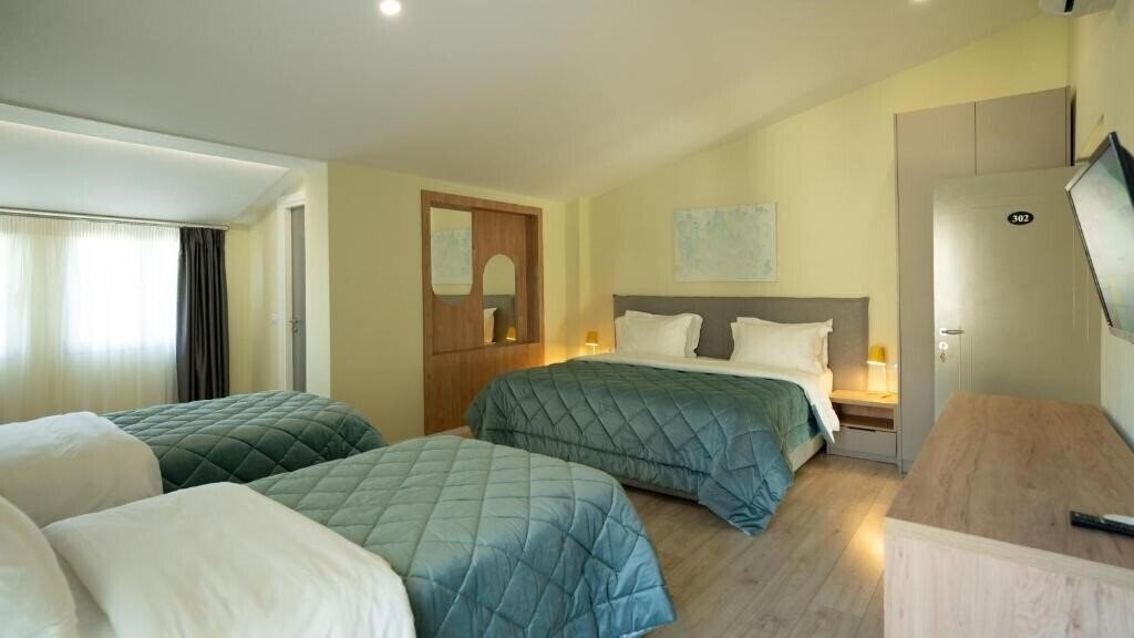 Отель Feima Hotel 3*