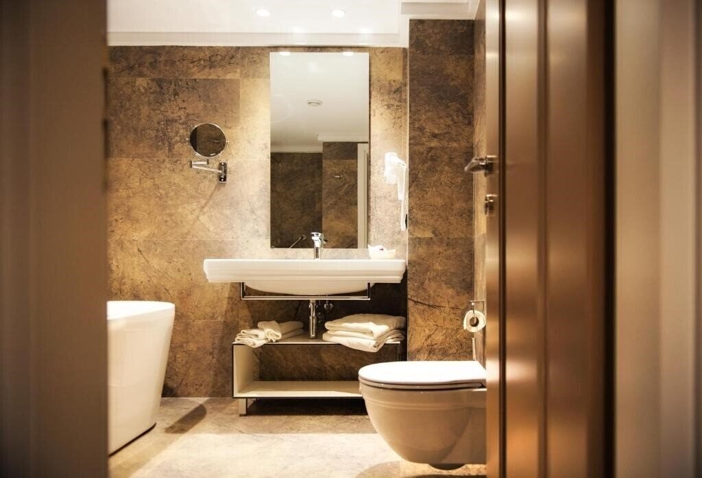 Фотография Hotel Mondial 4*