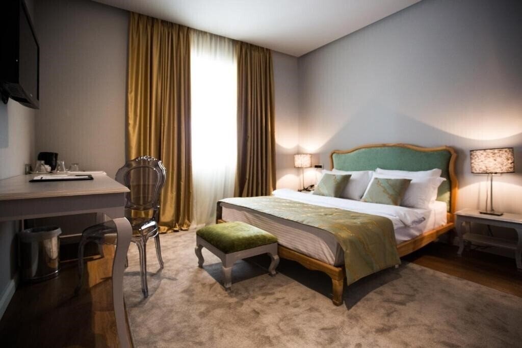 Отель Classic Hotel 3*