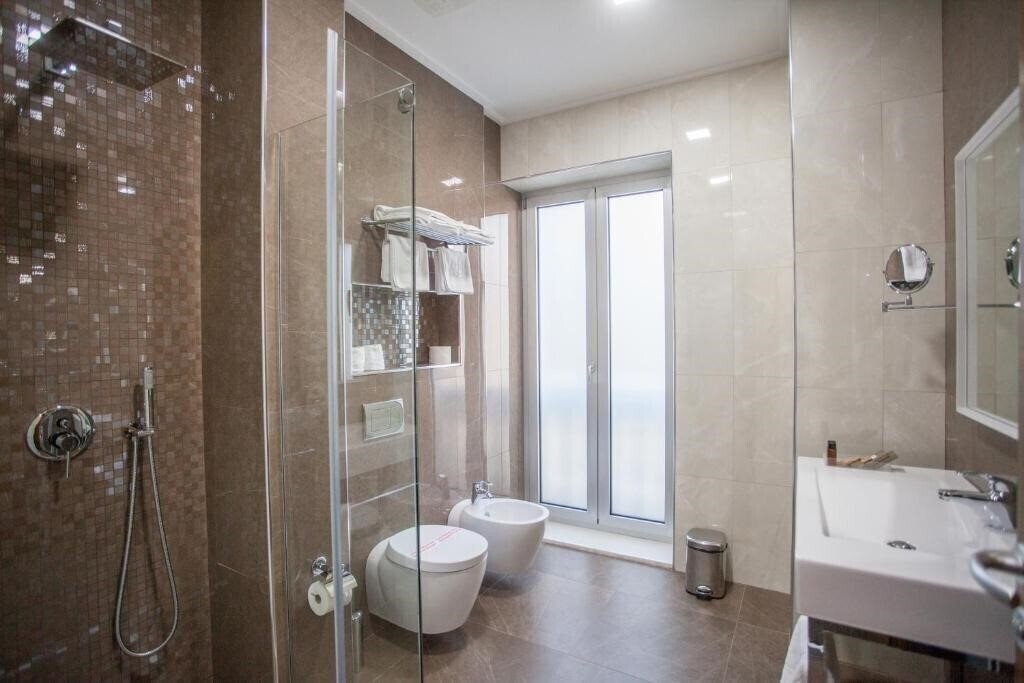 Картинка Hotel Colosseo Tirana 4*
