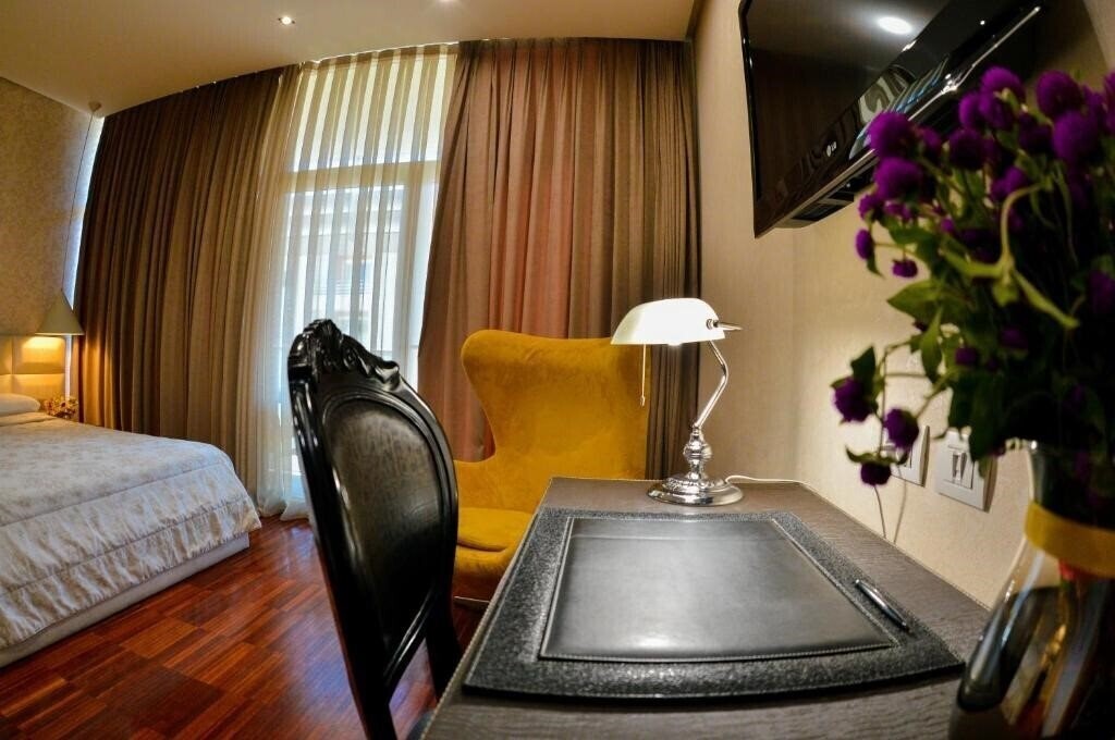 Фотографія La Boheme Hotel 4*