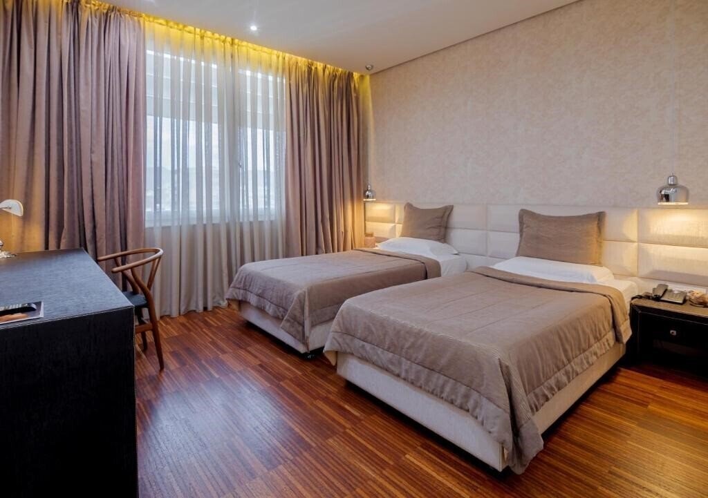 Фотографія La Boheme Hotel 4*