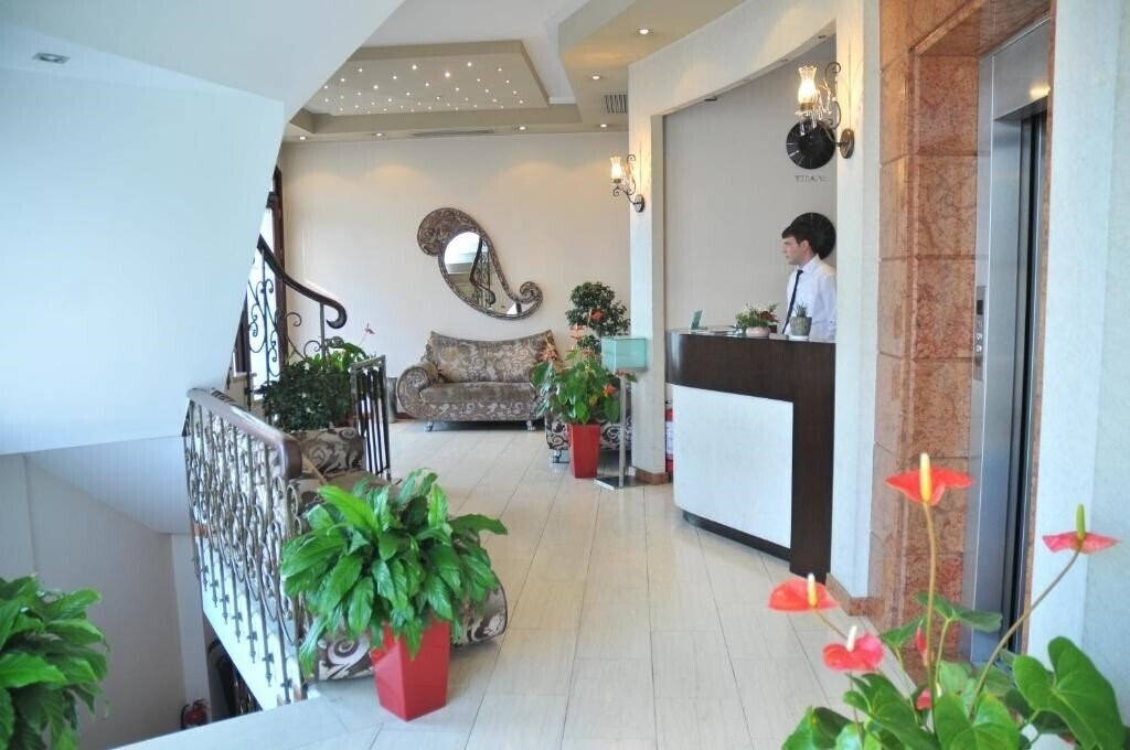 Картинка Monarc Hotel 4*