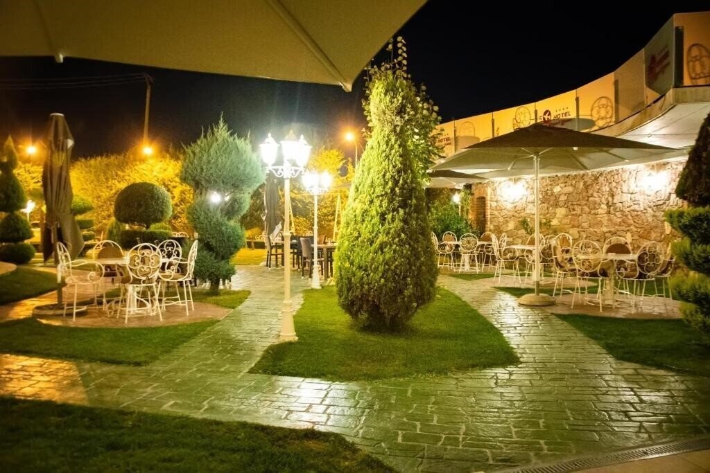 Зображення Hotel Airport Tirana 3*