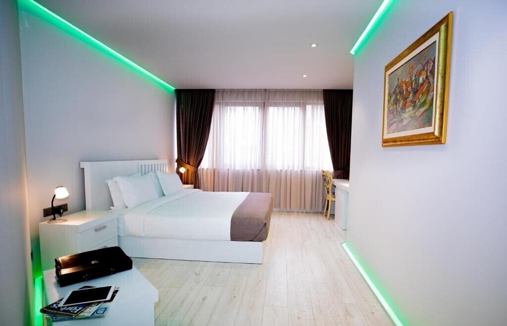 Готель Metro Hotel Tirana 4*