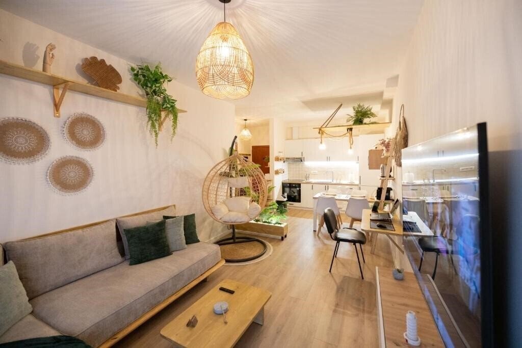 Отель Boho Zentral Apartaments 5*