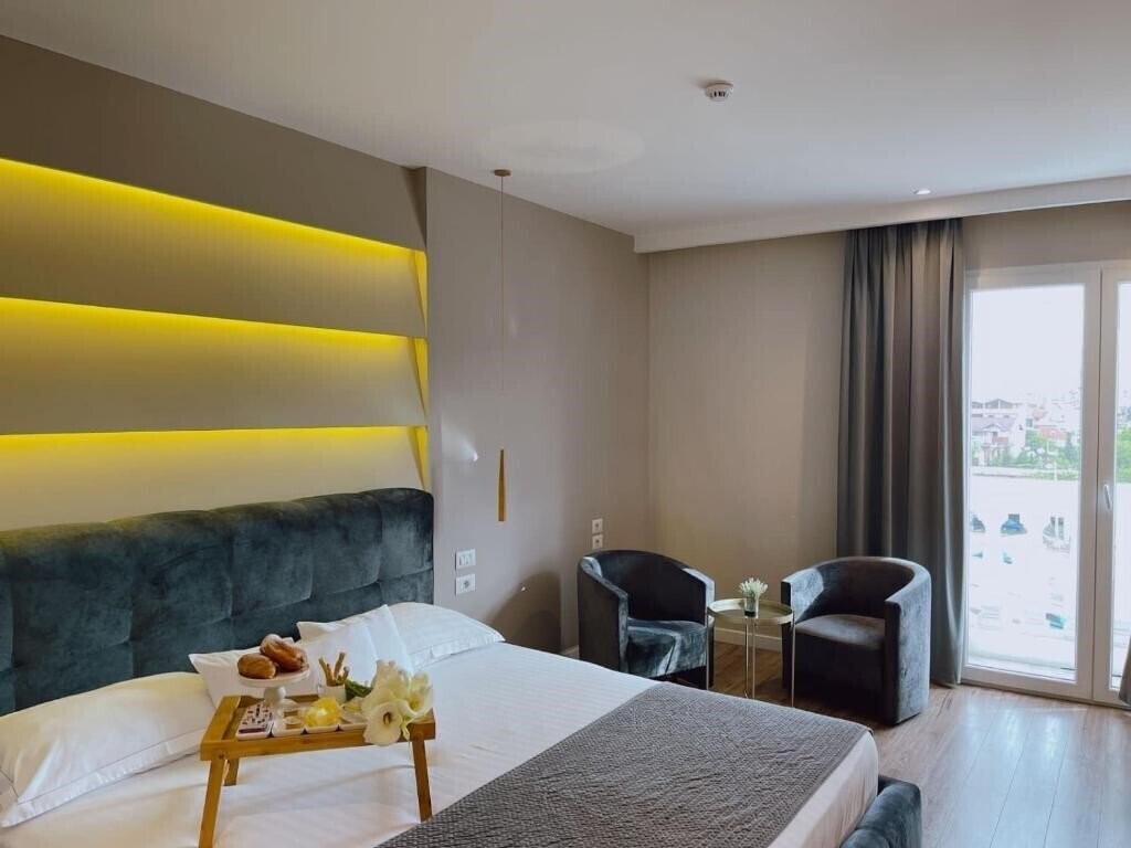Изображение Light Hotel 3*