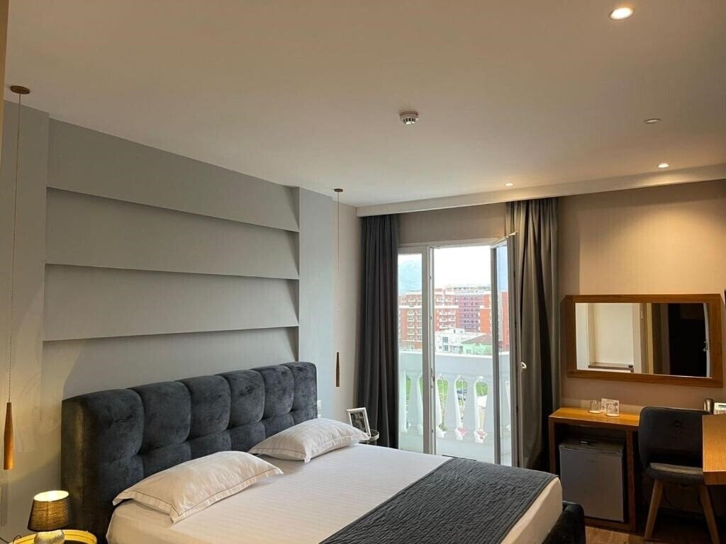 Фото Light Hotel 3*