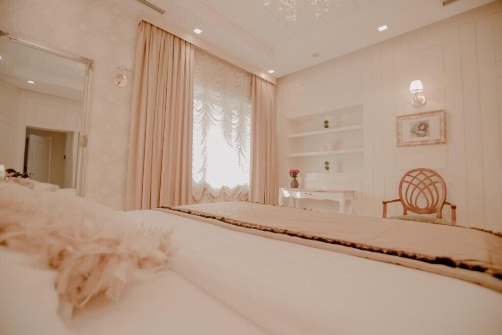 Фото Green House Hotel & Restaurant 4*