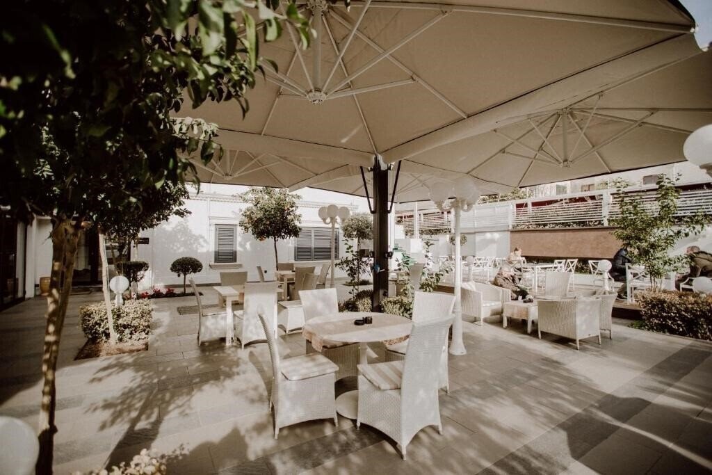 Зображення Green House Hotel & Restaurant 4*