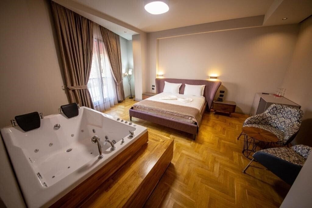 Отель City Hotel 3*