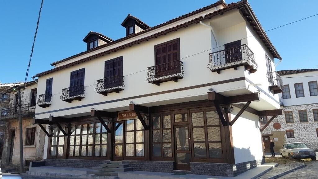 Отель Bujtina E Bardhe 3*