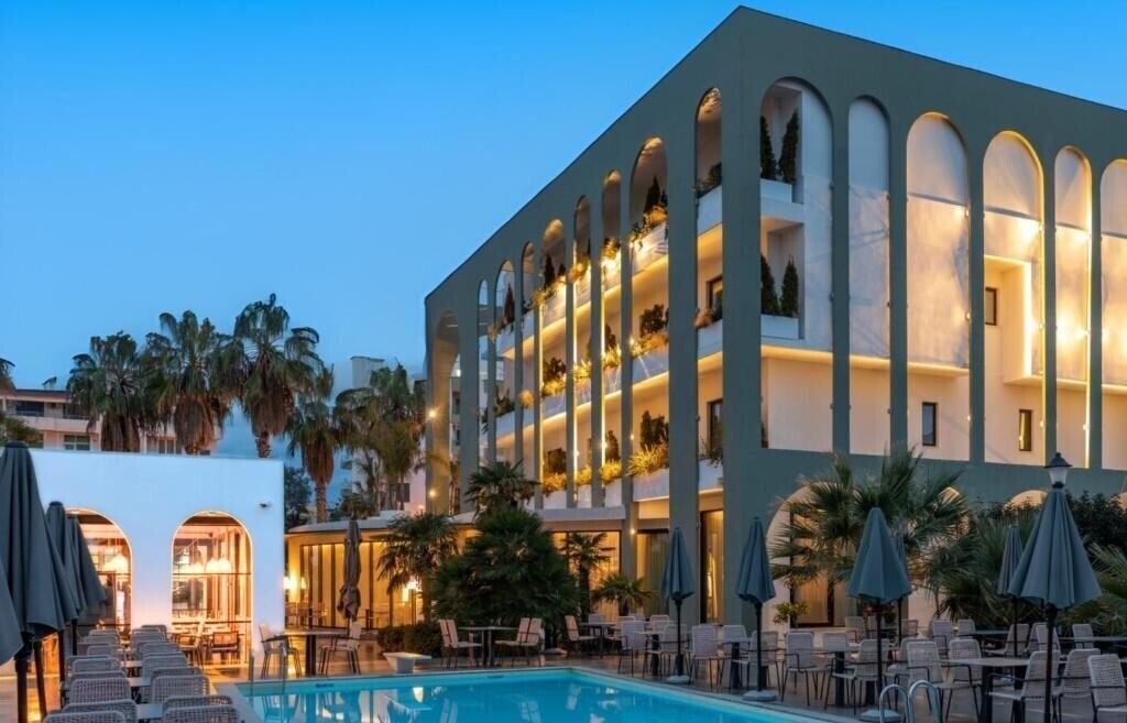 Готель Flower Hotels & Resorts 4*