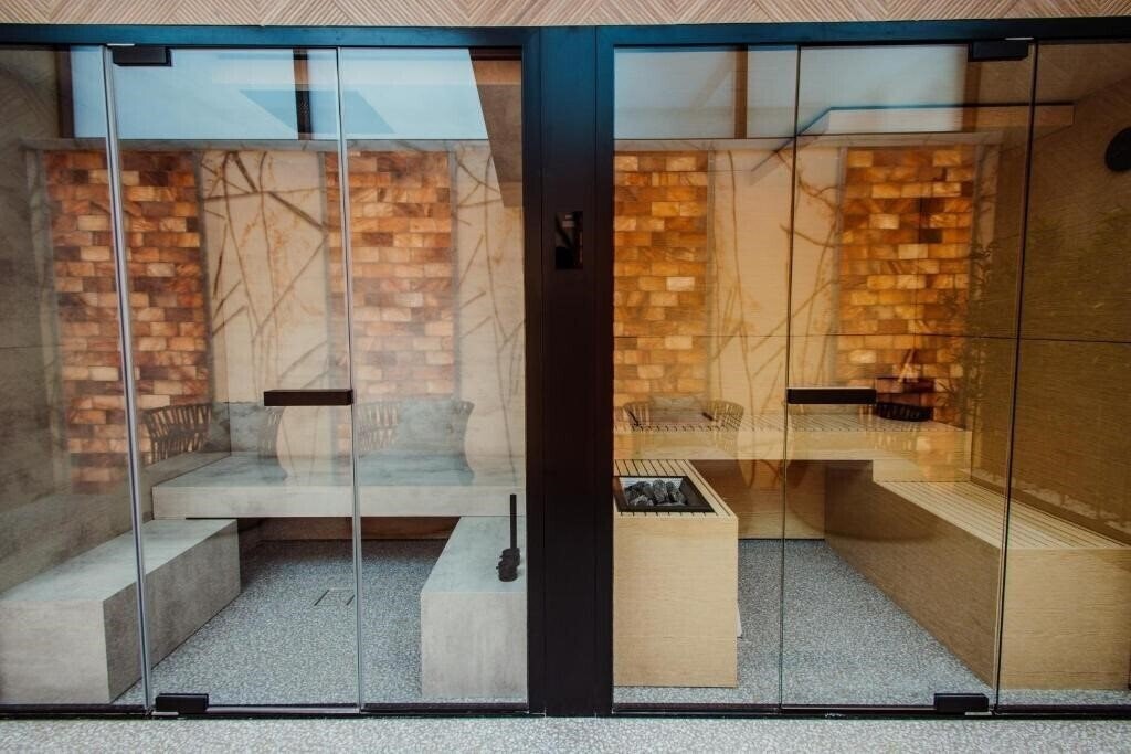 Картинка The Crown Hotel Boutique & SPA 4*