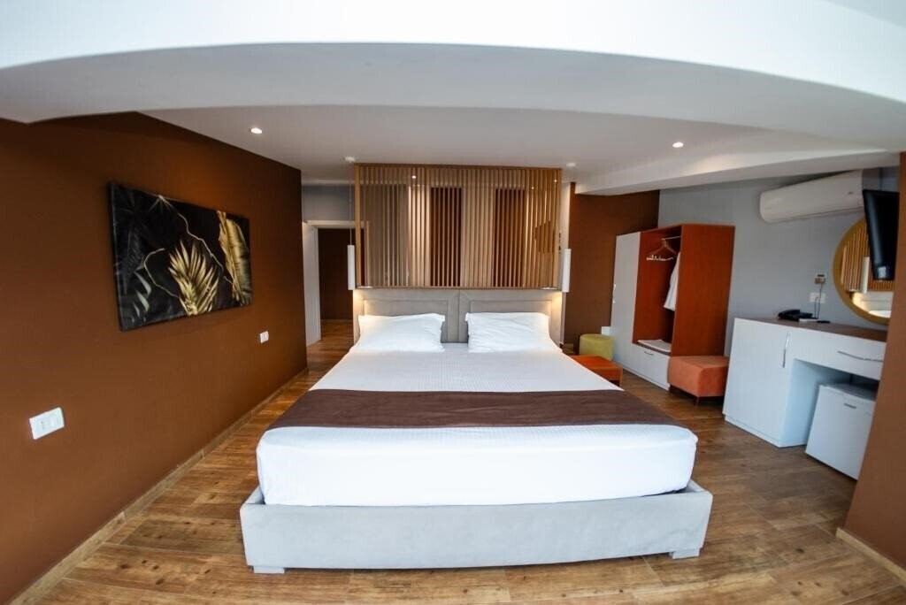 Фото Olivar Hotel Tirana 4*