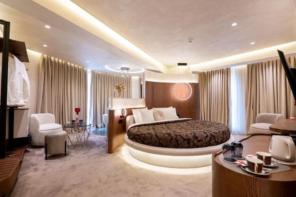 Отель Mattis Hotel 4*