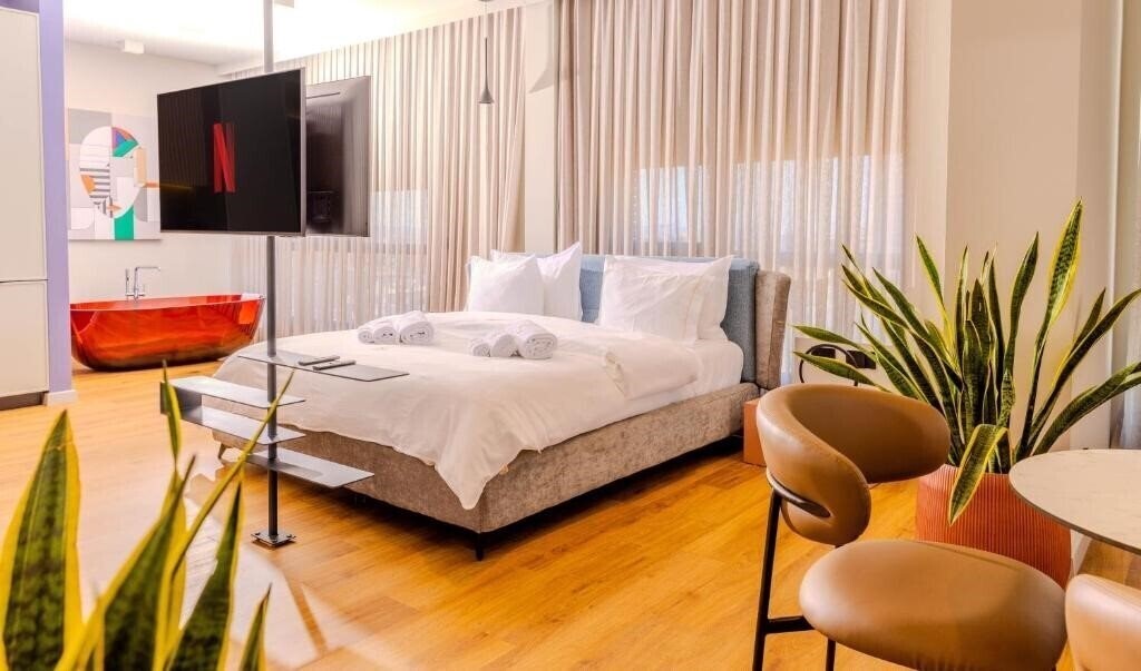 Готель Si Hotel (ex. Si Hotel Tirana) 4*